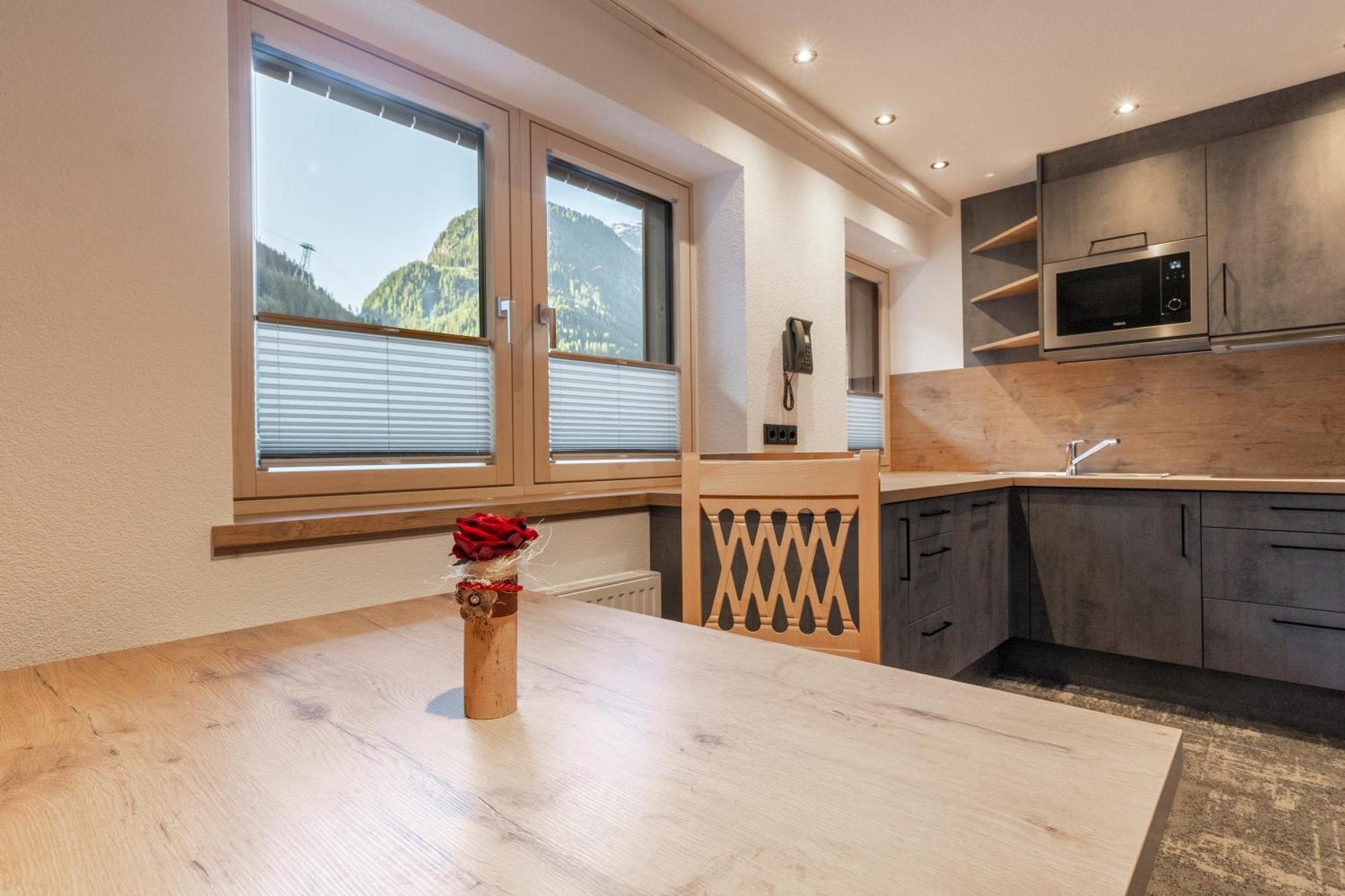 Appartements Kardona Ischgl Ngoại thất bức ảnh