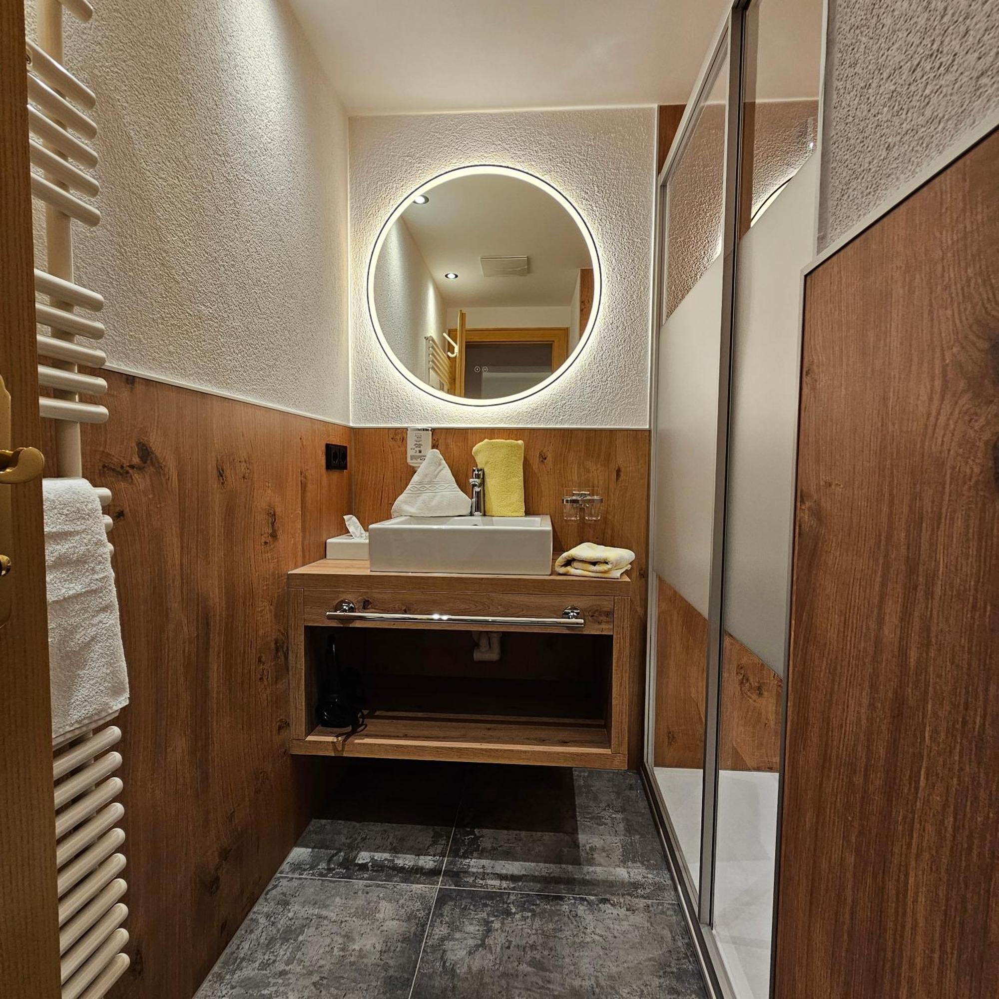 Appartements Kardona Ischgl Ngoại thất bức ảnh